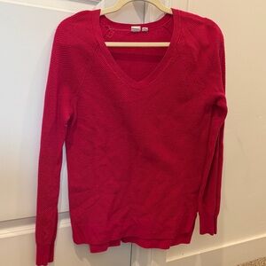 GAP Women's V-Neck Sweater in Bold Red